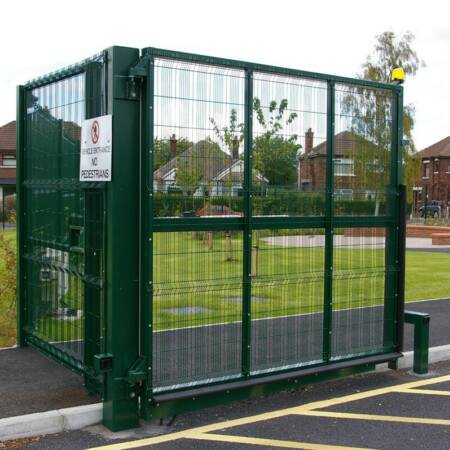 Vehicular swinging gate